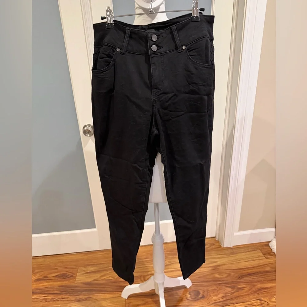 1822 Denim Classic Black Jeans - Picture 1 of 5